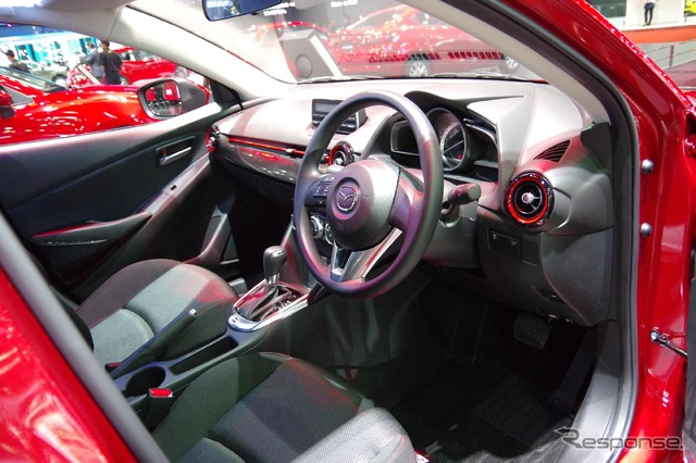 マツダ2(マツダ デミオ) SKYACTIV-G 1.3リットル(バンコクモーターショー15)