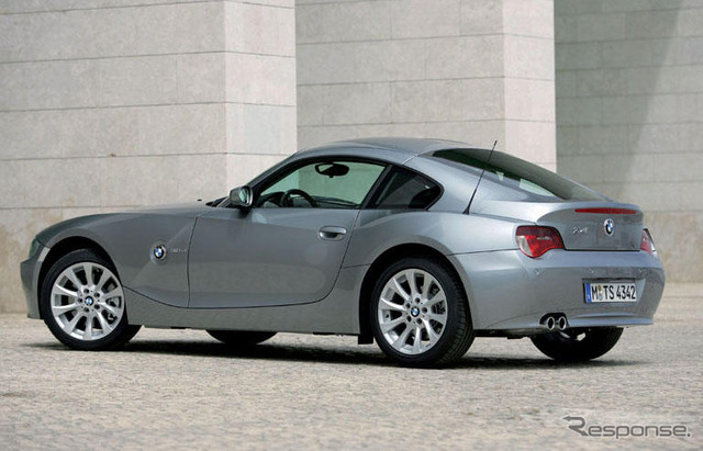 新登場のBMW Z4 クーペ、屋根を購入アシスト