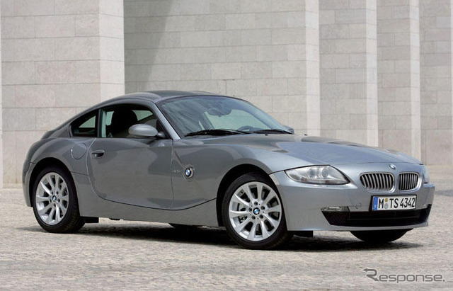 新登場のBMW Z4 クーペ、屋根を購入アシスト