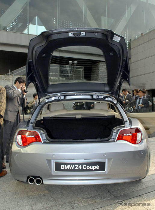 新登場のBMW Z4 クーペ、屋根を購入アシスト