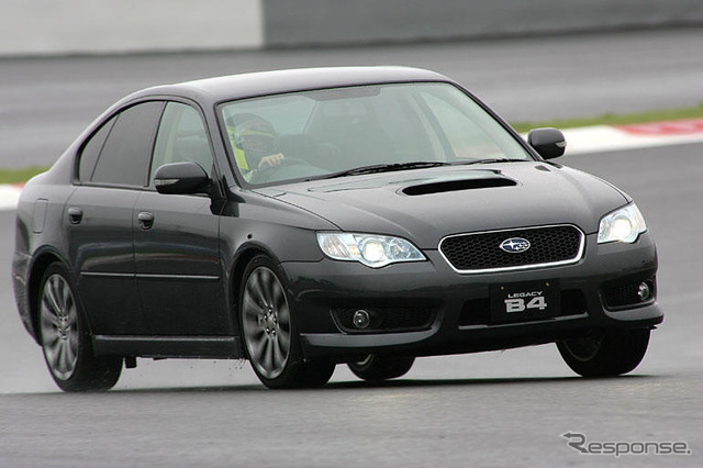 【スバル レガシィ 改良新型】サーキット試乗…待望のパドルシフト