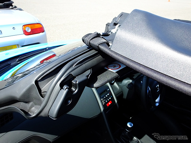 ホンダ『S660』プロトタイプ。袖ヶ浦フォレストレースウェイ(千葉県)で3月中旬に開催された試乗会にて