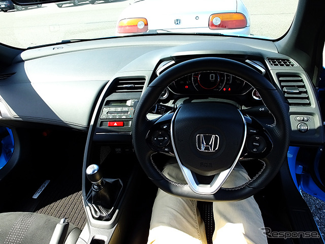 ホンダ『S660』プロトタイプ。袖ヶ浦フォレストレースウェイ(千葉県)で3月中旬に開催された試乗会にて