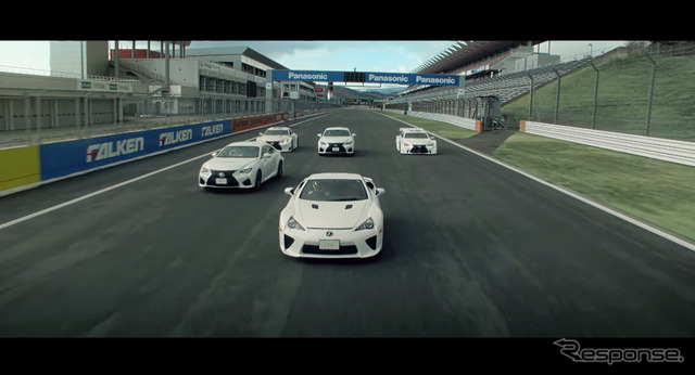レクサス レーシングマシンが迫力のドリフトで舞う…“Dance of F”［動画］