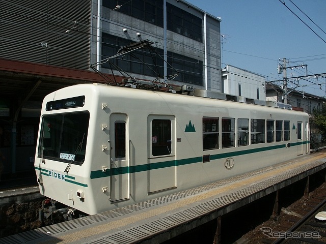 「きんモザ」ラッピング車両になる711号。4月から6月にかけて運行される。