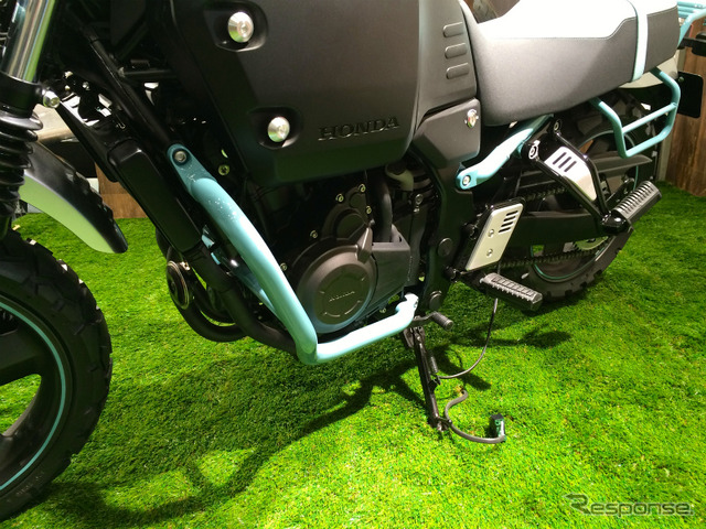 【東京モーターサイクルショー15】ブルドッグ など出展のホンダブースに注目