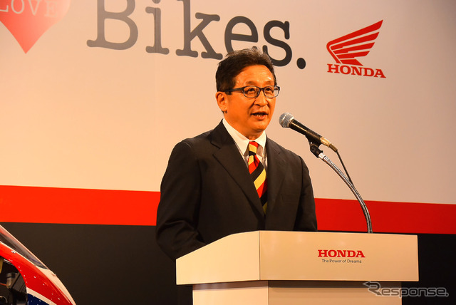 本田技研工業 二輪生産統括を担当する鈴木哲夫 執行役員(東京モーターサイクルショー15)