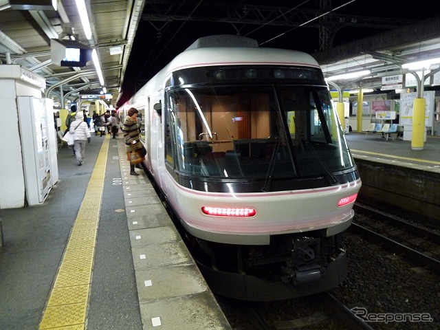 今回認定された事業再編計画では、特急車両のリニューアルなどを行うとしている。