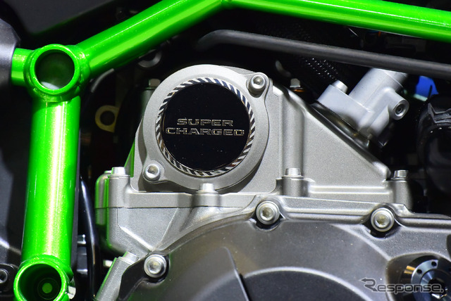 カワサキ ニンジャ H2R(東京モーターサイクルショー15)