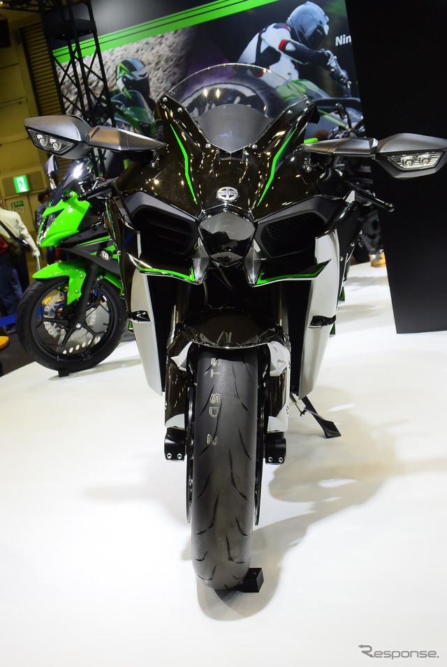 カワサキ ニンジャH2(東京モーターサイクルショー15)