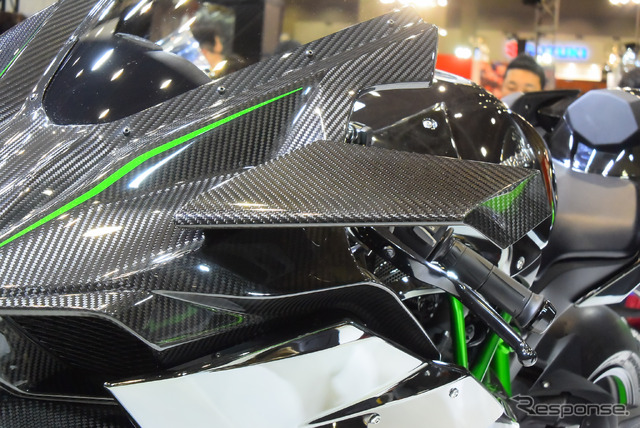 カワサキ ニンジャ H2R(東京モーターサイクルショー15)