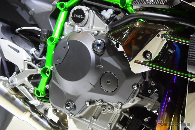 カワサキ ニンジャ H2R(東京モーターサイクルショー15)