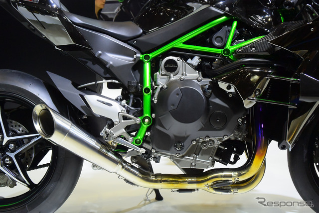 カワサキ ニンジャ H2R(東京モーターサイクルショー15)