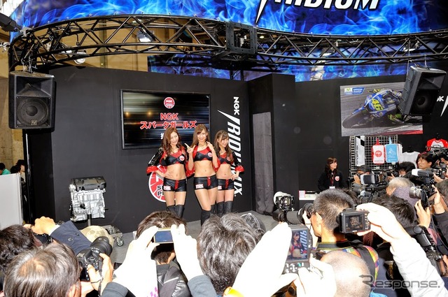 日本特殊陶業(NGK)ブース(東京オーターサイクルショー15)