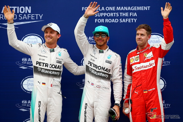 マレーシアGPの予選トップ3を分け合ったハミルトン(中央)、ベッテル(右)、ロズベルグ(左)