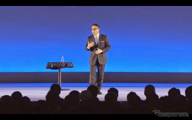 基調講演を行う、トヨタ豊田章男社長(トヨタ Investors Meeting 2015 中継より)