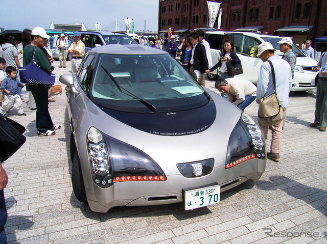 【エコカーワールド06】慶應大学の深謀遠慮?