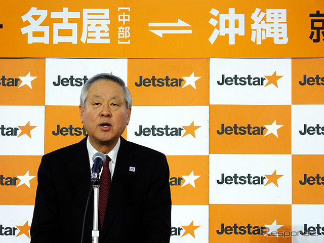 中部国際空港セントレア(名古屋、NGO)と那覇空港(沖縄、OKA)を結ぶLCC路線(GK381・382)の運航初日に登壇した中部国際空港川上博代表。3月29日、中部国際空港にて