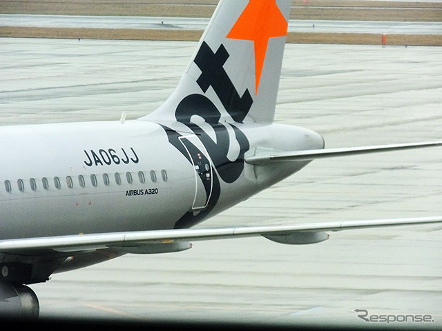 中部国際空港セントレア(名古屋、NGO)と那覇空港(沖縄、OKA)を結ぶジェットスター・ジャパン新路線(GK381・382)の運航初日。中部国際空港のようす