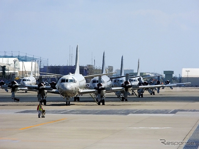 中部国際空港セントレア（名古屋、NGO）と那覇空港（沖縄、OKA）を結ぶジェットスター・ジャパン新路線の運航初日、那覇行きGK381便から見えた風景。那覇空港のようす