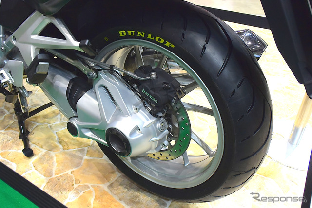 ダンロップ スポーツマックス ロードスマート3(東京モーターサイクルショー15)