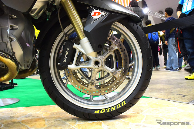 ダンロップ スポーツマックス ロードスマート3(東京モーターサイクルショー15)