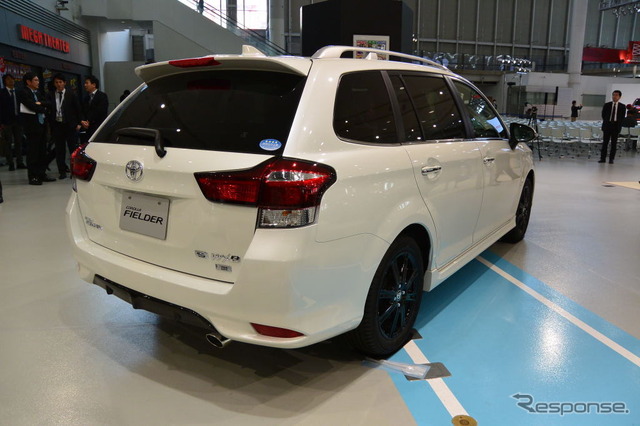 トヨタ自動車 カローラ 改良新型 発表会