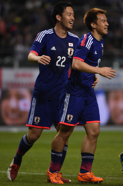 岡崎慎司と吉田麻也(2015年3月27日)