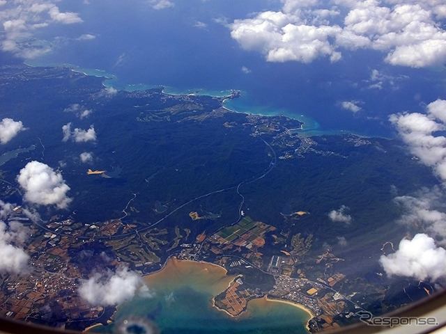 名護市久志、辺野古付近。ジェットスター・ジャパンが3月29日に運航開始した名古屋(NGO)-沖縄(OKA)線。その初便(GK381便)のようす