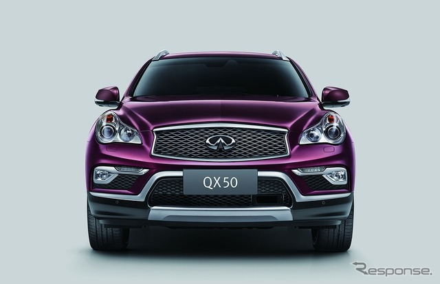 インフィニティ QX50(日産 スカイライン クロスオーバー)の2016年モデル