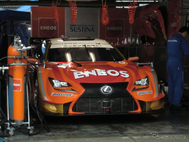 GT500クラスの#6 レクサスRC F(大嶋和也&国本雄資)。