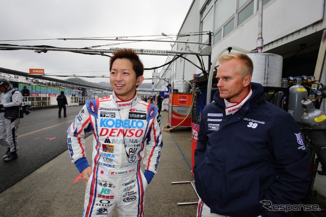 #39 レクサスRC Fの平手晃平とコバライネン(3月14~15日の岡山公式合同テスト時)。