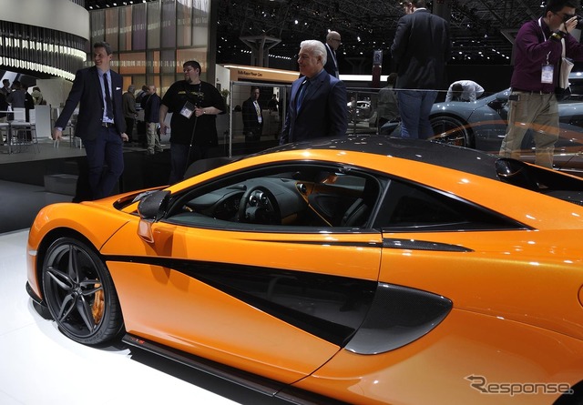 マクラーレン 570S(ニューヨークモーターショー15)