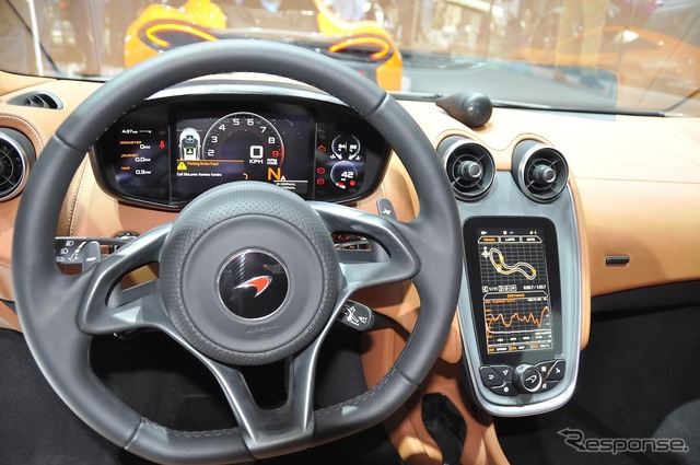 マクラーレン 570S(ニューヨークモーターショー15)
