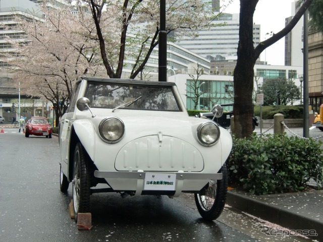 フライングフェザー