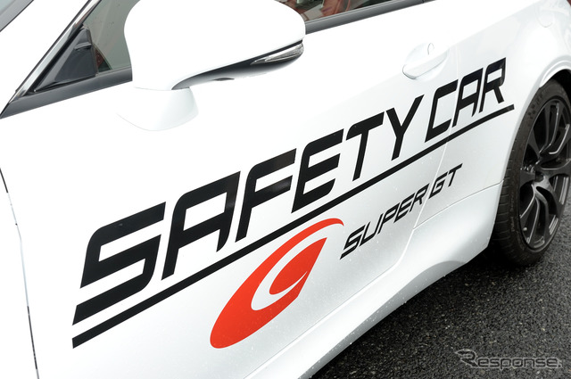 今シーズンのSCとして活躍するレクサスRC-F