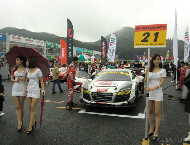 開幕戦はGT300クラスの10番グリッド発進だったAudi Team Hitotsuyama(カーナンバーは#21)。