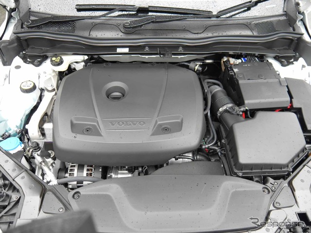 ボルボ V40クロスカントリー