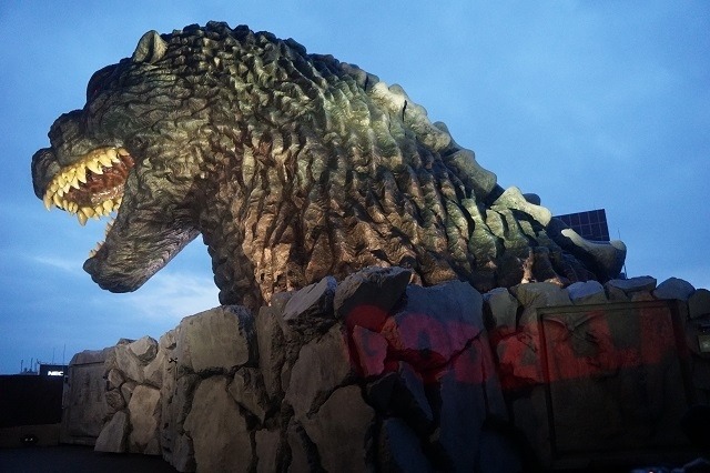 「ゴジラ」 TM&(C)TOHO CO.,LTD.