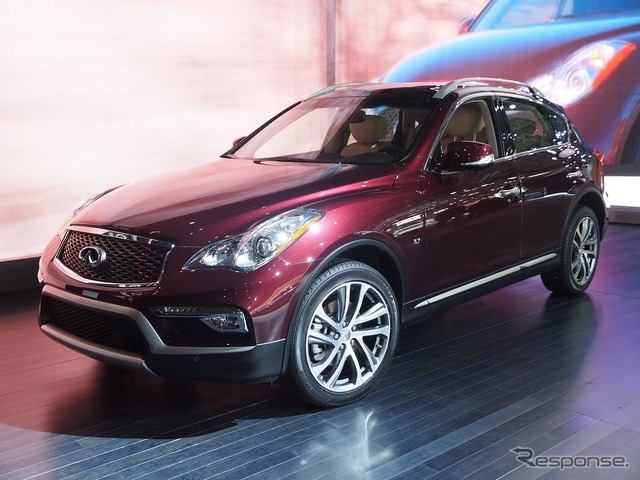 インフィニティQX50（ニューヨークモーターショー15）