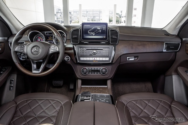メルセデスベンツ GLE 500e・4マチック