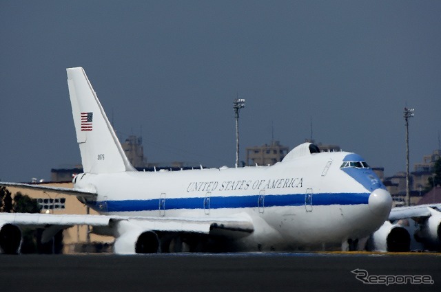 E-4Bに乗り込むのは、国防長官と少数の側近。他の随行員は同行している輸送機（C-17）に搭乗する。