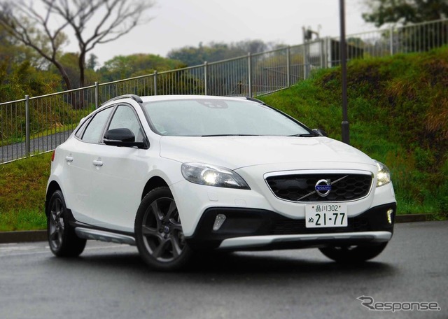 ボルボ V40クロスカントリー