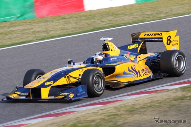3月の鈴鹿合同テストでSF14をドライブする小林可夢偉