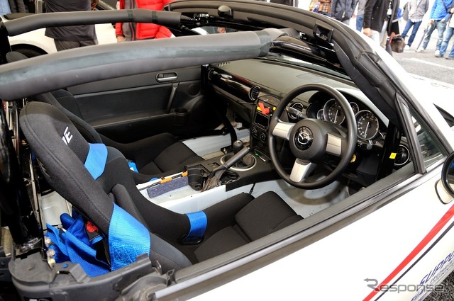 マツダはプロジェクトトレーニング用の車両として『ロードスター』(NC型)を提供
