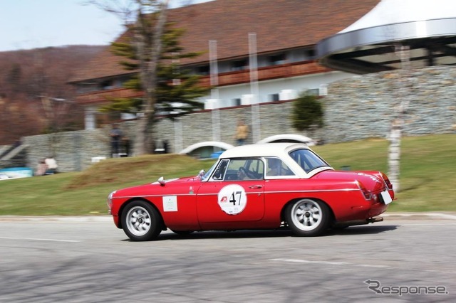 MG B