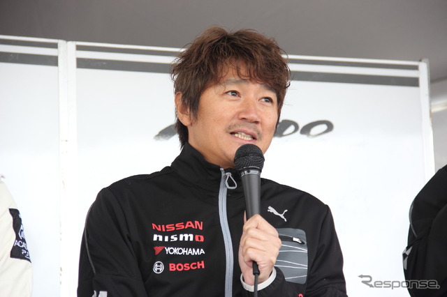 トークショーに出演した近藤真彦監督