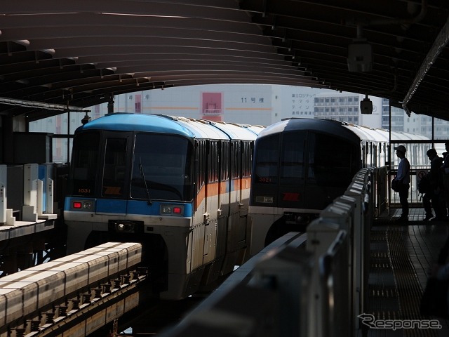 東京モノレールは5月に大井競馬場前駅で開業50周年のミニイベントを実施。写真展などを行う。