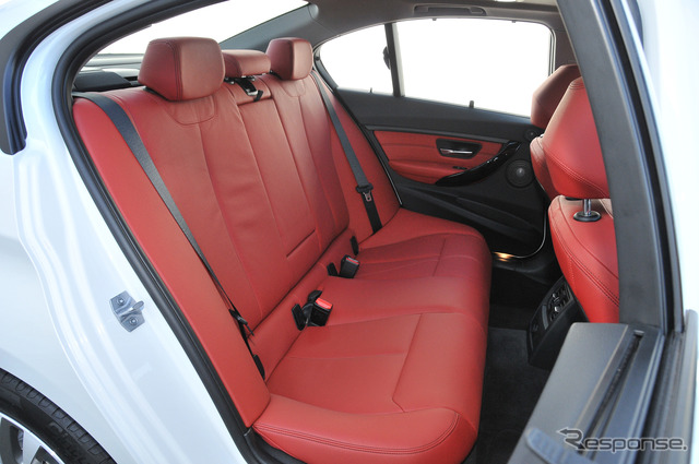 BMW 320dスポーツ