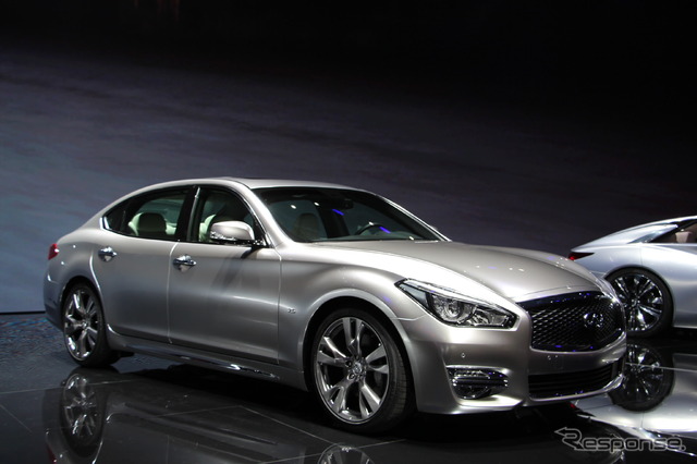 インフィニティ Q70Lビスポークエディション(上海モーターショー15)